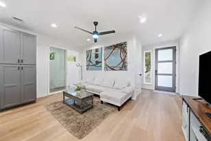 2220 Yellow Jacket Ln, Austin, TX 78741 - Photo 3