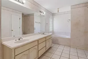 166 Turkey Run, Meadowlakes, TX 78654 - Photo 19
