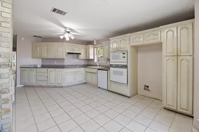 166 Turkey Run, Meadowlakes, TX 78654 - Photo 9