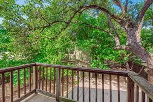 1159 Navasota St, Austin, TX 78702 - Photo 15