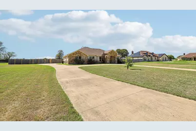 106 Eland Avenue, Bastrop, TX 78602 - Photo 7