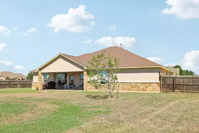 106 Eland Avenue, Bastrop, TX 78602 - Photo 37
