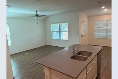 6917 Colorado Bluffs Road, Austin, TX 78744 - Photo 19