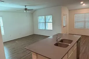 6917 Colorado Bluffs Rd, Austin, TX 78744 - Photo 19