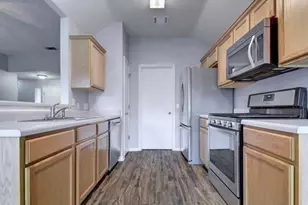 351 Zebra Dr, Kyle, TX 78640 - Photo 9