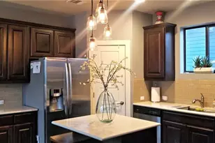 2020 Tripshaw Ln, Austin, TX 78741 - Photo 9