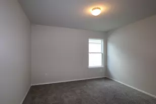 20000 Schatz Wy, Manor, TX 78653 - Photo 9