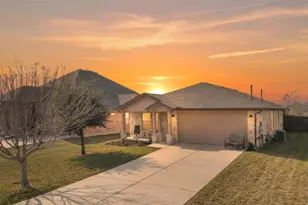 113 Screech Owl Dr, Kyle, TX 78640 - Photo 1