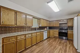 21404 Martin Ln, Pflugerville, TX 78660 - Photo 7