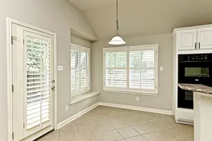 10009 Buffalo Lake Ln, Austin, TX 78747 - Photo 15