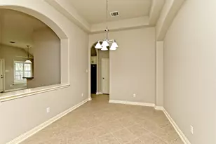 10009 Buffalo Lake Ln, Austin, TX 78747 - Photo 9