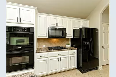 10009 Buffalo Lake Lane, Austin, TX 78747 - Photo 13