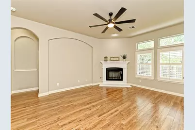 10009 Buffalo Lake Lane, Austin, TX 78747 - Photo 5