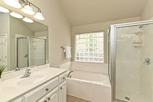 10009 Buffalo Lake Ln, Austin, TX 78747 - Photo 23