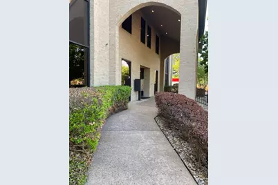 10816 Crown Colony Drive, Austin, TX 78747 - Photo 11