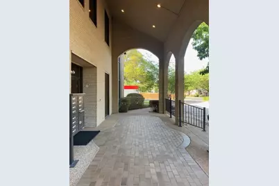 10816 Crown Colony Drive, Austin, TX 78747 - Photo 3