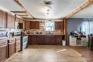 738 Tank Ln, Kingsland, TX 78639 - Photo 9