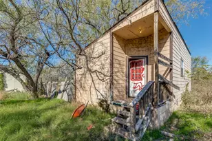 738 Tank Ln, Kingsland, TX 78639 - Photo 25