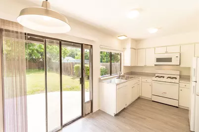906 Red Cliff Drive, Austin, TX 78758 - Photo 9