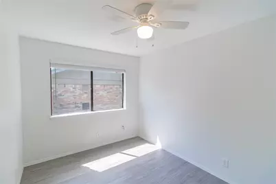 906 Red Cliff Drive, Austin, TX 78758 - Photo 15