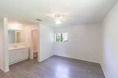 906 Red Cliff Drive, Austin, TX 78758 - Photo 13
