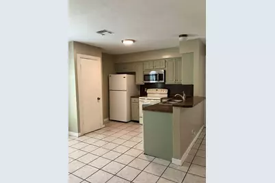 20700-B Bonanza Street #B, Lago Vista, TX 78645 - Photo 7