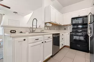 14525 Harris Ridge Blvd, Pflugerville, TX 78660 - Photo 7