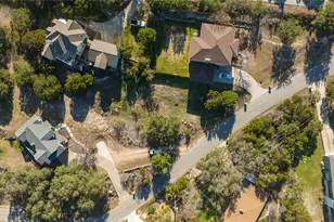 22411 Briarview Dr, Briarcliff, TX 78669 - Photo 9