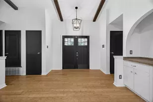 2500 Cockburn Dr, Austin, TX 78745 - Photo 9