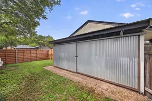 2500 Cockburn Dr, Austin, TX 78745 - Photo 33