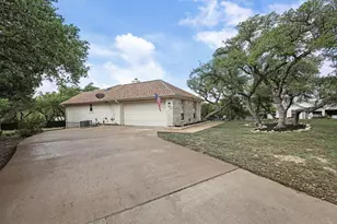 21105 Newport Cove, Lago Vista, TX 78645 - Photo 25