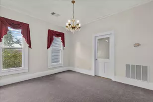 207 Hudgins St, Smithville, TX 78957 - Photo 11