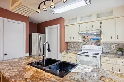 12902 Mystic Drive, Manchaca, TX 78652 - Photo 7