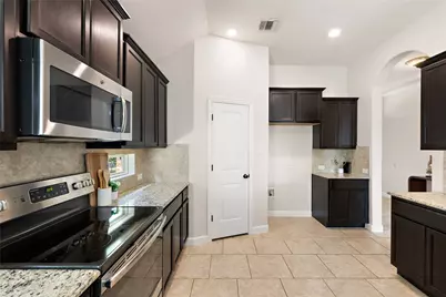 1008 Coconut Cove, Hutto, TX 78634 - Photo 13