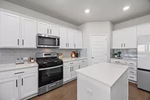 18029 Santa Croce Dr, Pflugerville, TX 78660 - Photo 9