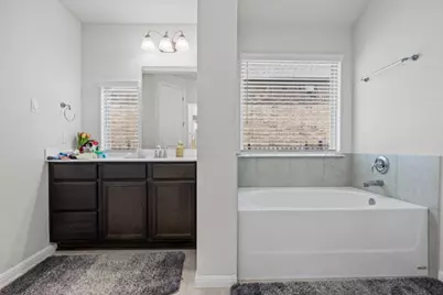 1036 Almeria Bend, Leander, TX 78641 - Photo 23