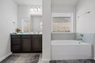 1036 Almeria Bend, Leander, TX 78641 - Photo 23