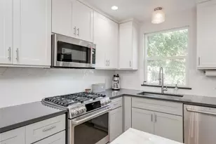 2003 Rountree Dr, Austin, TX 78722 - Photo 7
