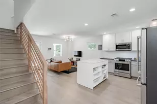 2003 Rountree Dr, Austin, TX 78722 - Photo 9
