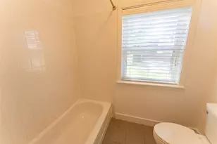 1209 E 3rd St, Austin, TX 78702 - Photo 15