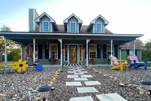 322 Whispering Woods Dr, Rockport, TX 78382 - Photo 3