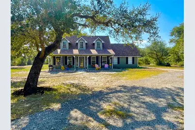 322 Whispering Woods Drive, Rockport, TX 78382 - Photo 5