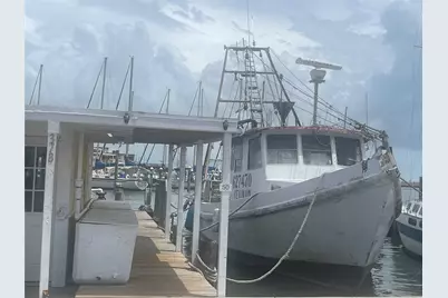 322 Whispering Woods Drive, Rockport, TX 78382 - Photo 37