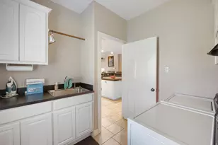 2422 Founders Cir, Spicewood, TX 78669 - Photo 31