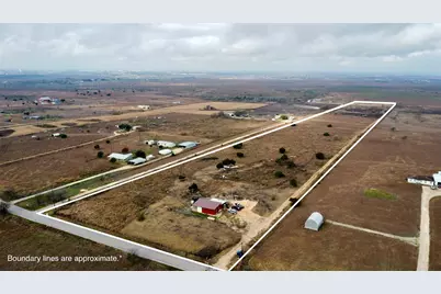 14024 Graef Road, Creedmoor, TX 78610 - Photo 11