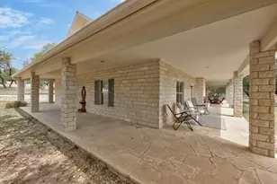 301 Hall Ln, Spicewood, TX 78669 - Photo 3
