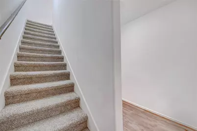 808 Circle Way #26H, Jarrell, TX 76537 - Photo 17