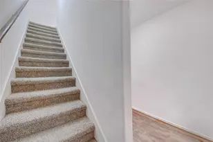 808 Circle Wy, Jarrell, TX 76537 - Photo 17