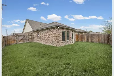 101 Stockton Family Court, Jarrell, TX 76537 - Photo 5