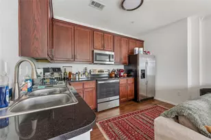 910 W 25th St, Austin, TX 78705 - Photo 5